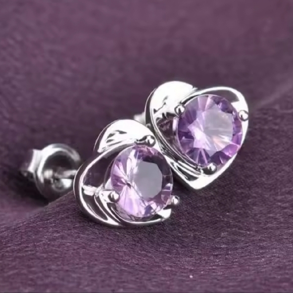 Elegant Purple Gemstone Stud Earrings - Picture 2 of 4
